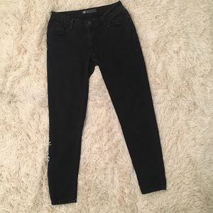 Levi Black Faded Skinny Jean